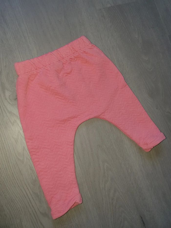 Pantalon 6mois - photo numéro 3