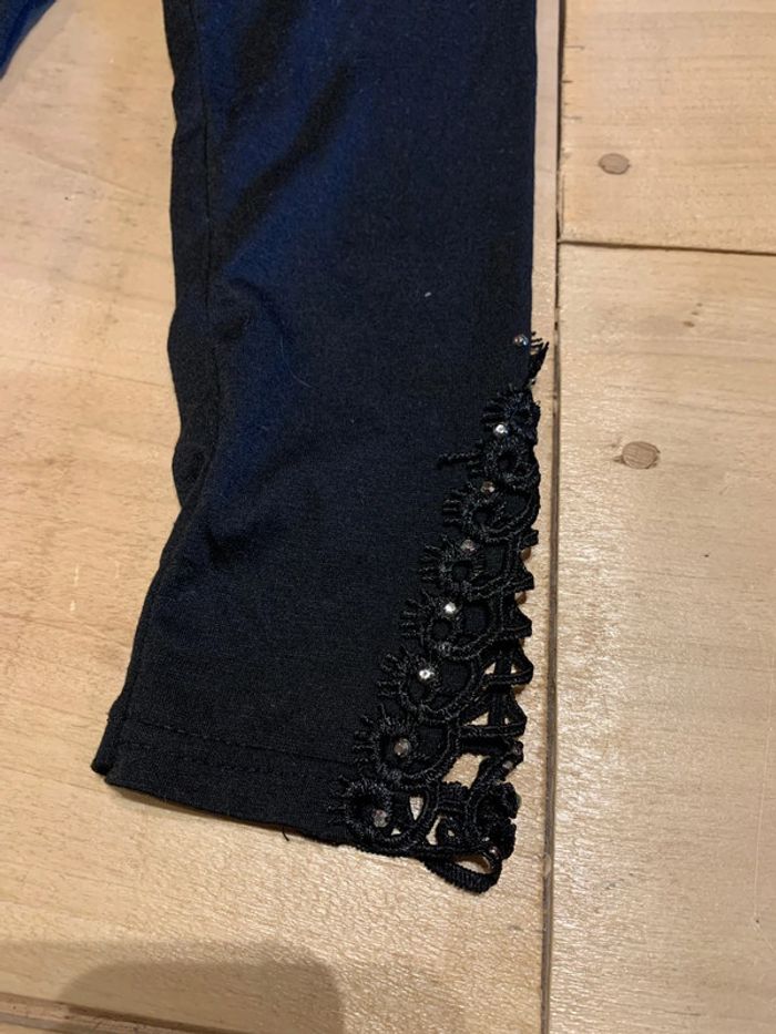 Lot de cinq leggings en bon état taille 4 ans - photo numéro 7