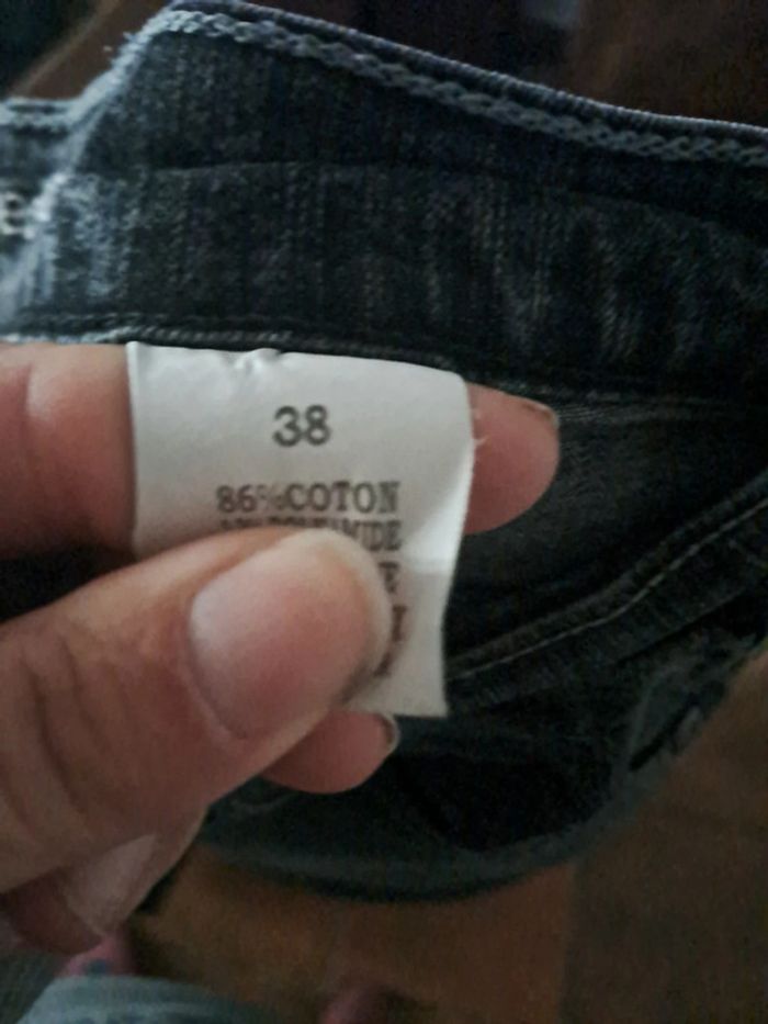 Jean femme taille 38 - photo numéro 4