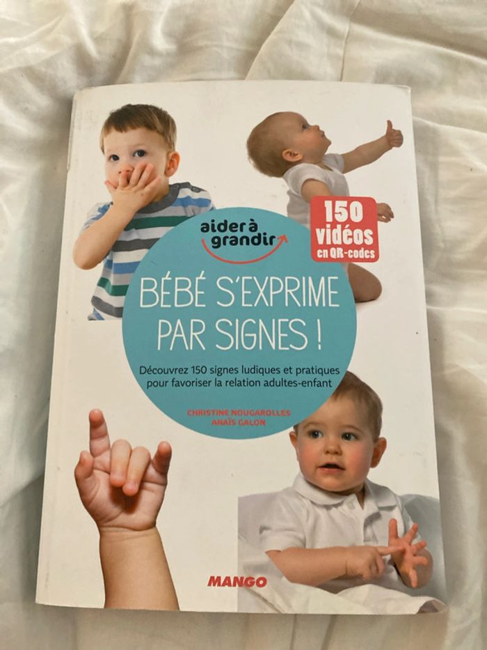 Livre Bébé s’exprime par signes
