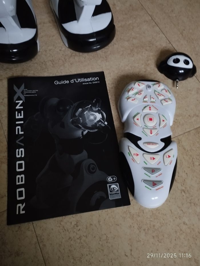 Robot interactif Robosapien X - photo numéro 2