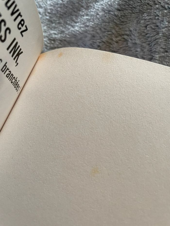 Les seigneurs de l’ombre / tome 3 de Gena Showalter - photo numéro 3