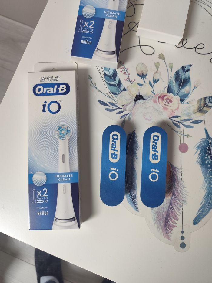 4 Brosses de rechange Oral-B iO Ultimate Clean - photo numéro 5
