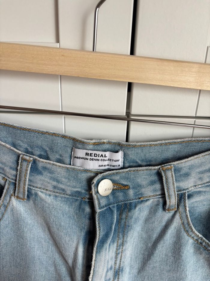 Jeans à trous - photo numéro 3