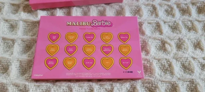 Palette barbie colourpop - photo numéro 2