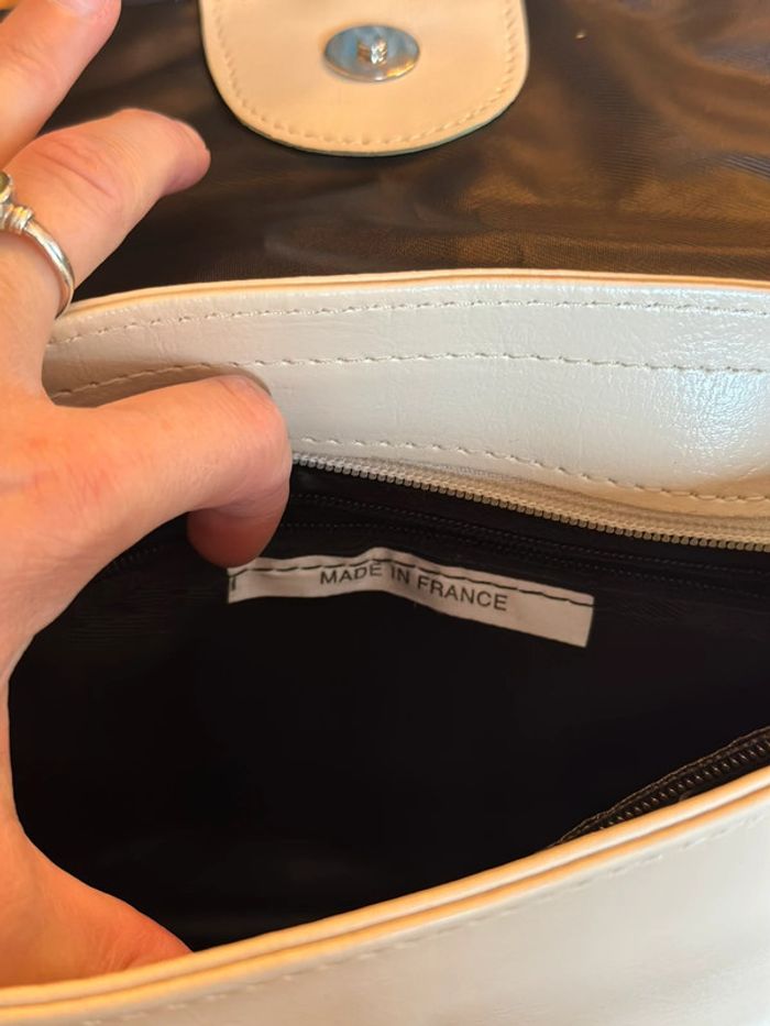 Sac bandoulière en cuir blanc crème cercle argenté – Vintage Made in France - photo numéro 8
