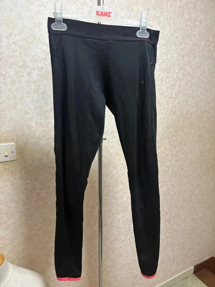 Leggings de sport taille 12ans (sans étiquette) marque domyos