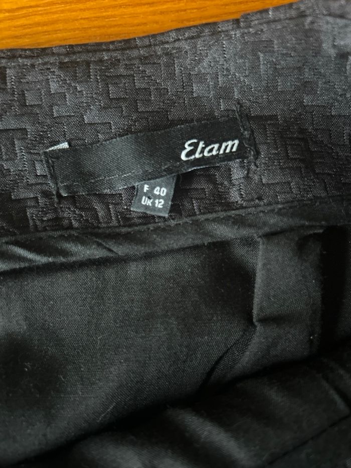 Jupe courte - photo numéro 4