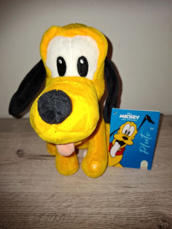 Peluche pluto qui aboie neuve