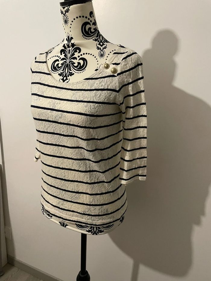 T-shirt manches 3/4 écru crème à rayures bleu marine boutons col a dentelle doublé kookai taille 36 - photo numéro 3