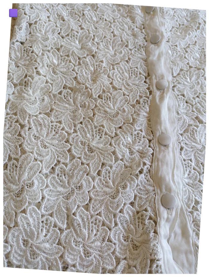 Gilet luxe blanc en dentelle Barbara Bui boutonné mignon cute leger - photo numéro 3
