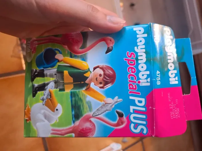 Playmobil 4758 Gardien de zoo avec flamants roses et pélican - photo numéro 3