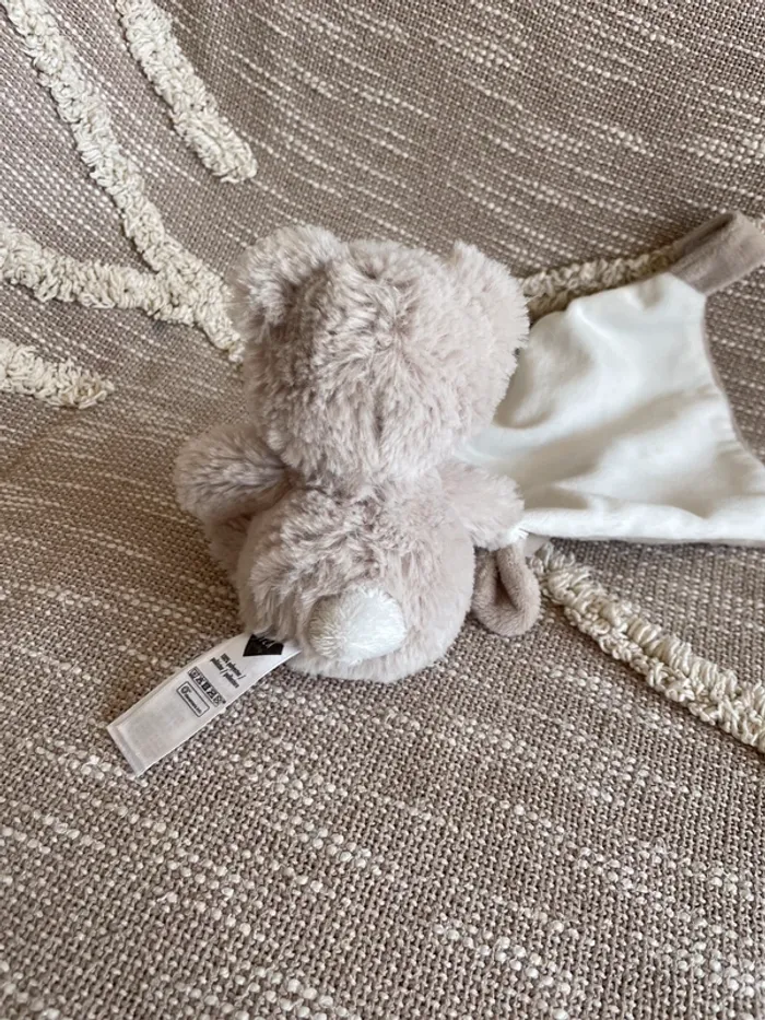 Peluche doudou mouchoir 16cm tex ours beige marron blanc très bon état - photo numéro 3
