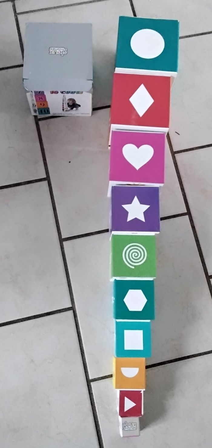 Jeux pyramide 10 cubes ,pour compter, chiffres et dessins, alphabet, forme, Jeux 2 mômes - photo numéro 6
