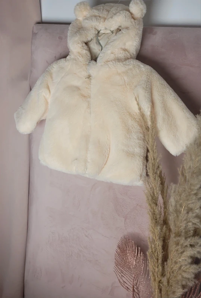 Manteau en fausse fourrure beige Kiabi enfant - photo numéro 2