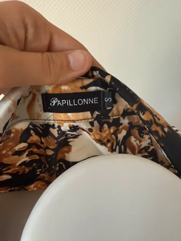 Blouse marron en très bon état taille S papillonne - photo numéro 7