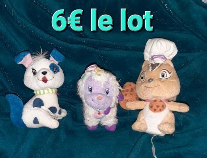 Peluche Charlotte aux fraises