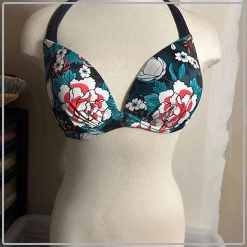 Haut  de maillot  de  bain  taille 42