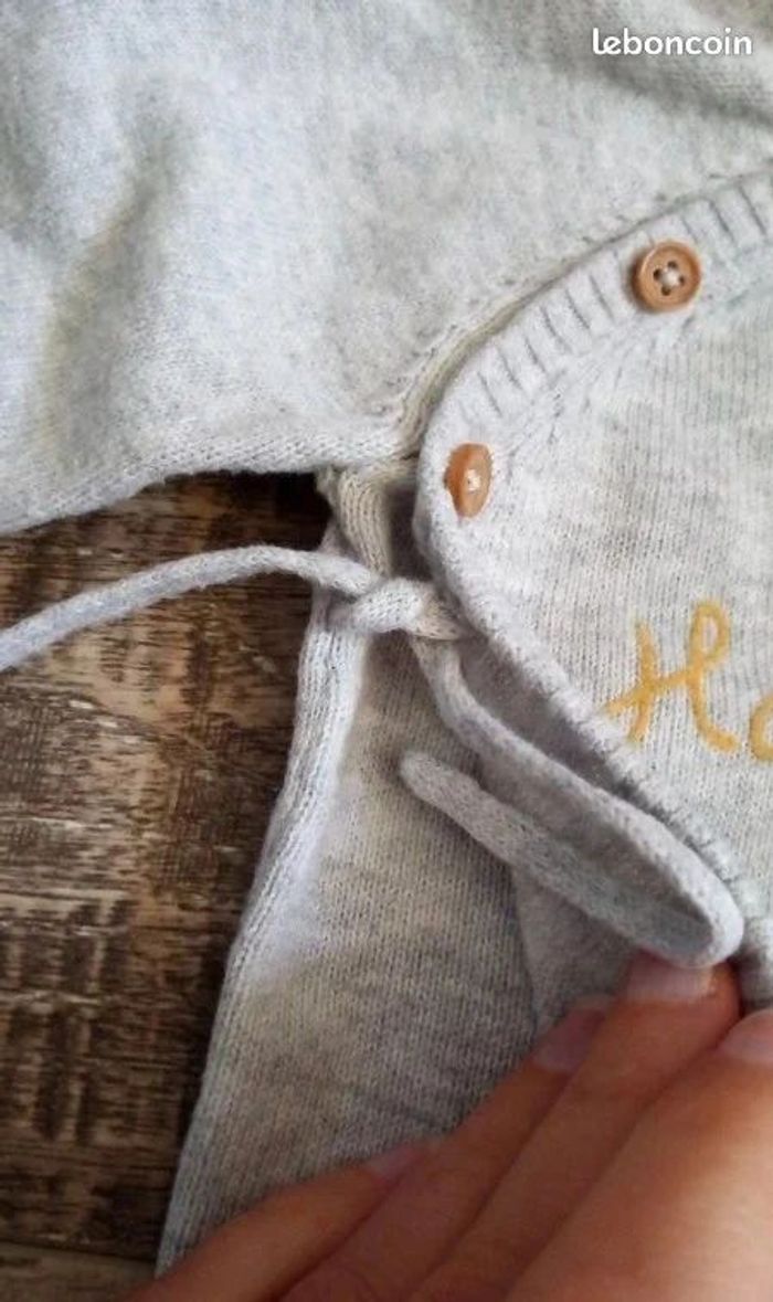 Pull cache coeur in extenso taille 1 mois - photo numéro 4
