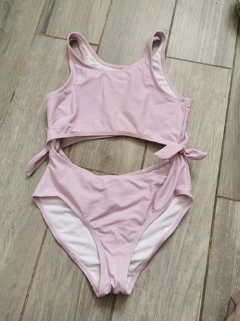 Maillot de bain rose une pièce 12-14 ans