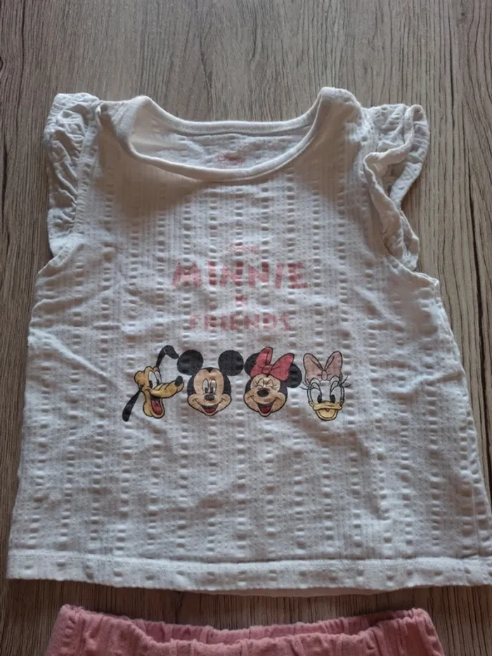 Ensemble short tee-shirt 12/18 mois disney - photo numéro 4