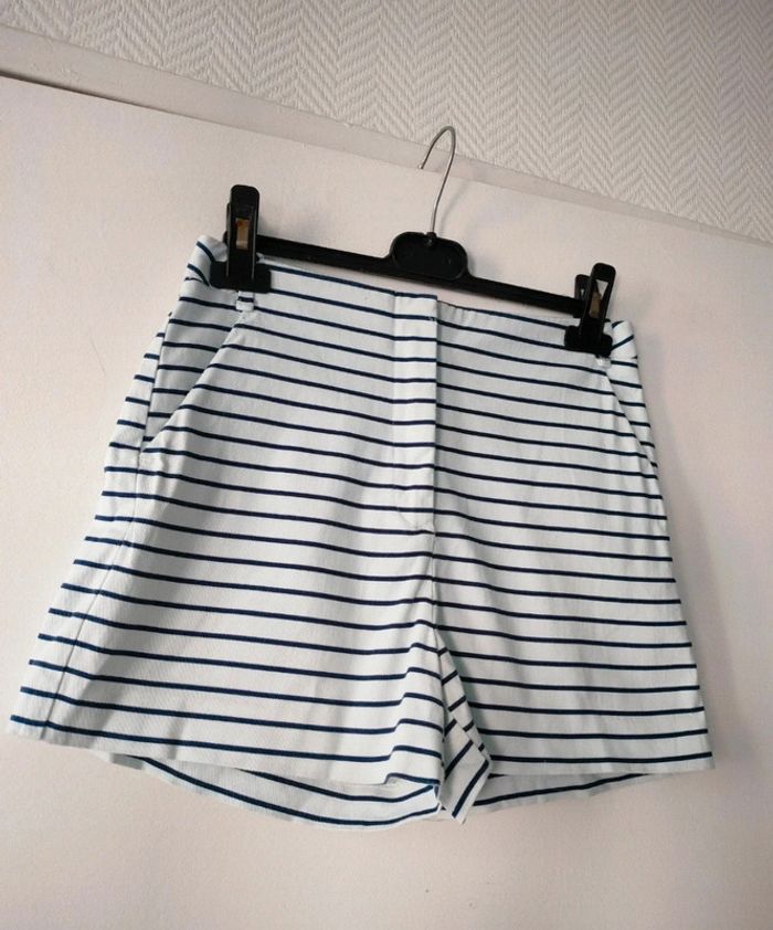 Short Marin Zara taille XS - photo numéro 2