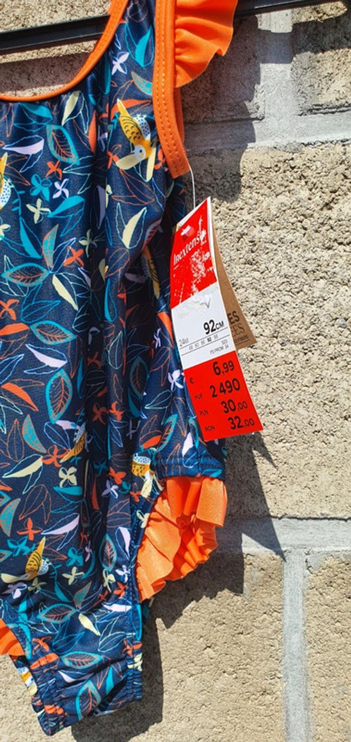 Maillot de bain 2 ans in extenso neuf avec étiquette 🏷 - photo numéro 2