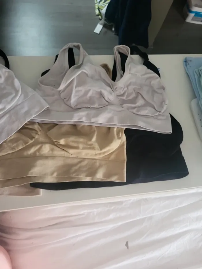 Lot de 7 brassières - photo numéro 2