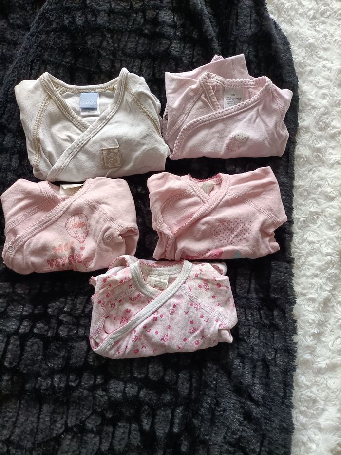 Lot de bodies manche longue naissance
