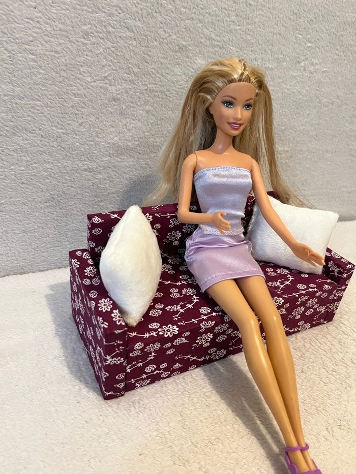 Canapé / meuble pour barbie Neuf - photo numéro 6