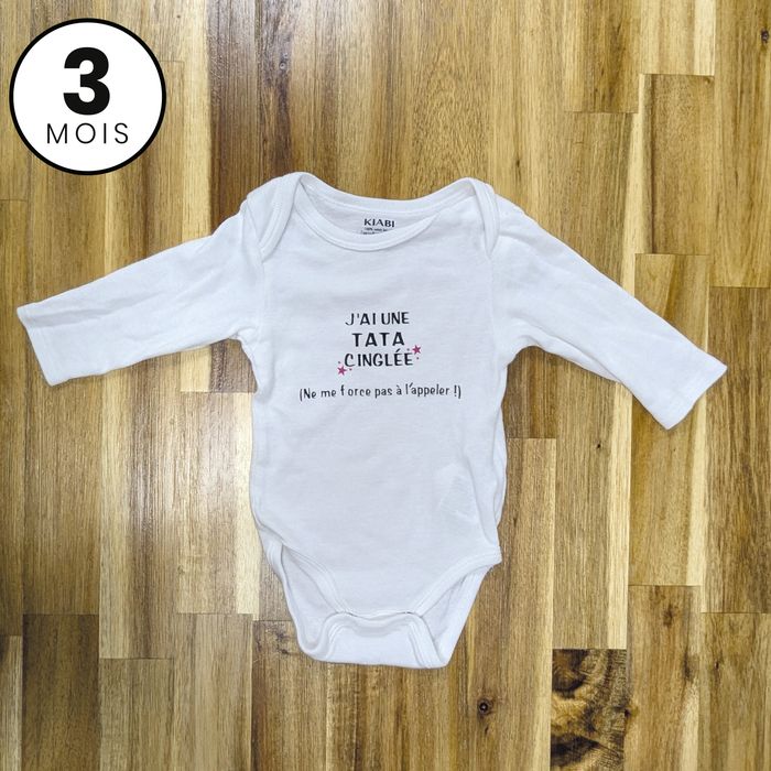 Body floqué "J'ai une tata cinglée" 3 mois