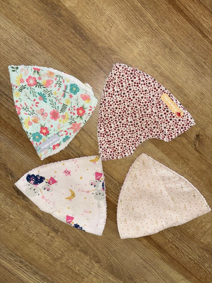 Bavoirs - photo numéro 2