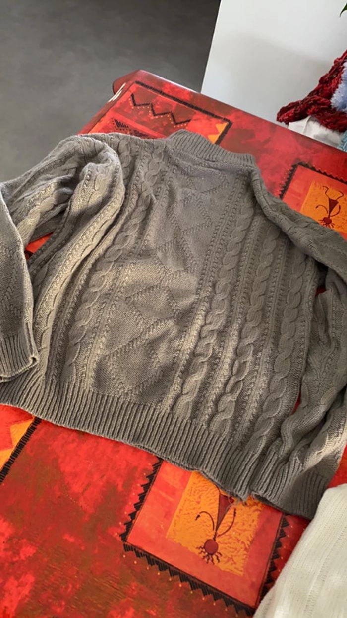 Pull bon état - photo numéro 2
