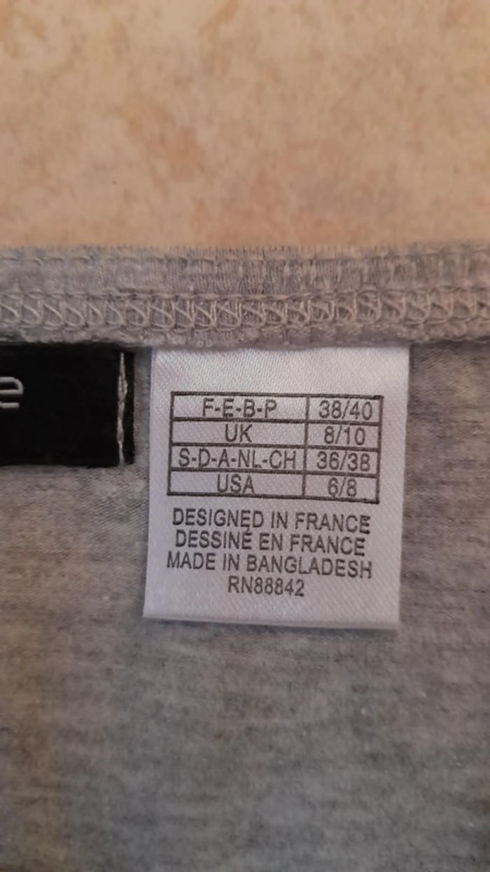 Lot de 2 débardeurs Taille 38/40 - photo numéro 4