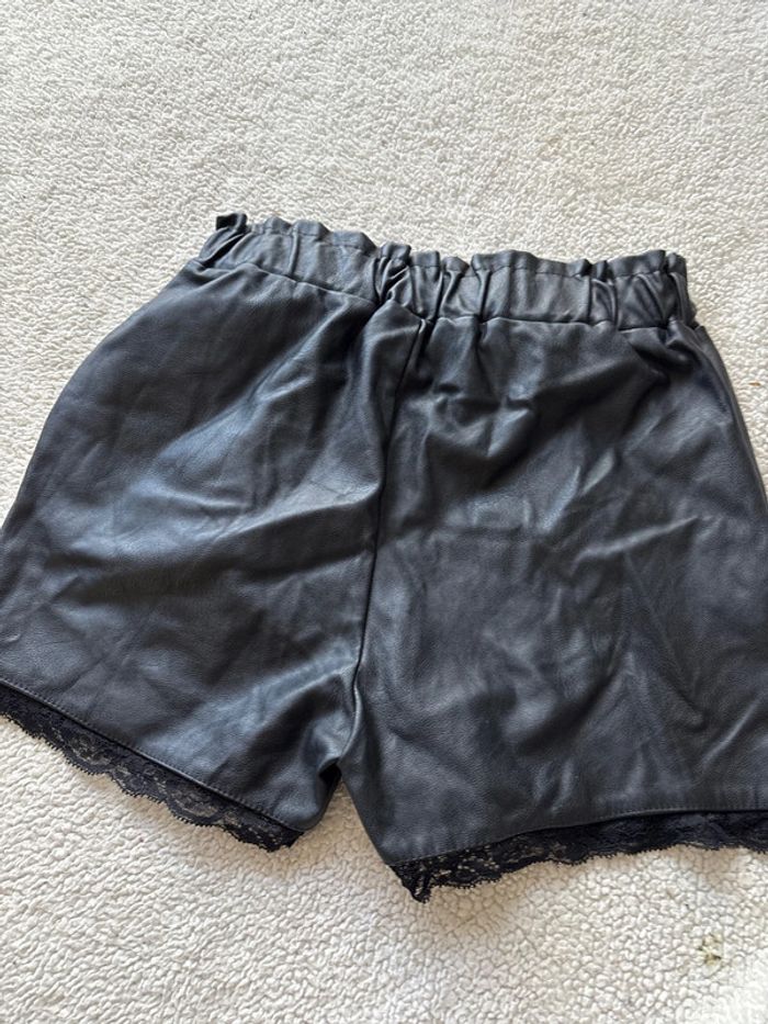 Short Made in Iltaly taille S/M - photo numéro 3
