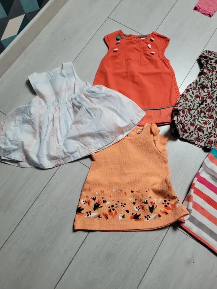 Lot 20 vêtements fille 6 mois - photo numéro 10