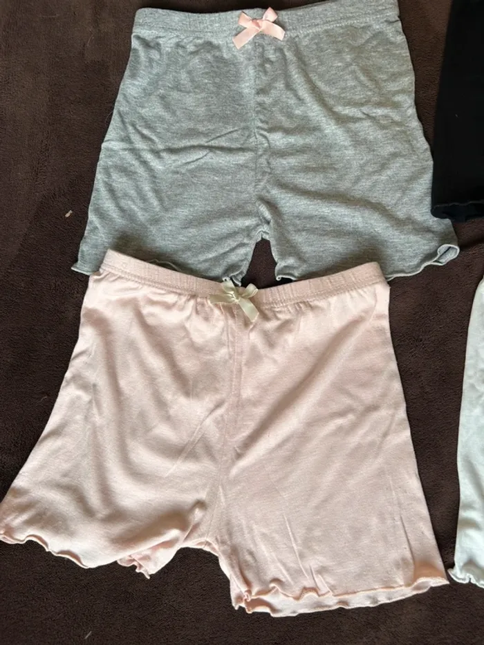 Lot de petits shorts léger 9-10ans - photo numéro 3