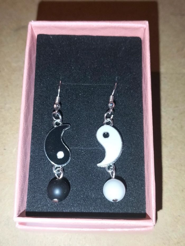 Boucles d'oreilles yin et yang
