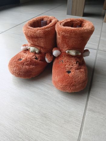 Chaussons tape à l'œil Taille 26-27