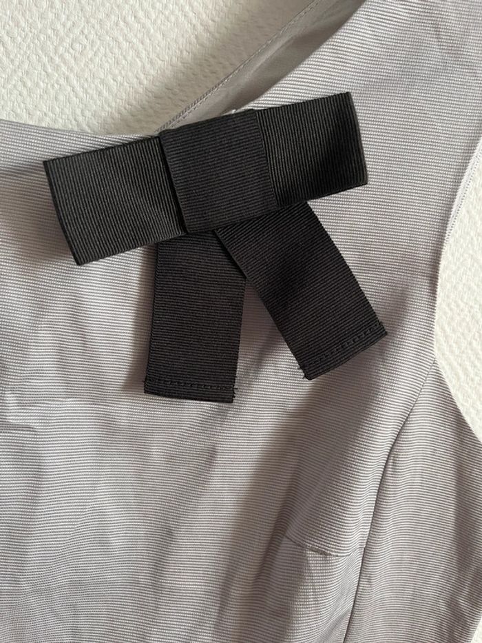 Robe gris clair - photo numéro 3