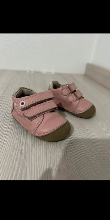 Chaussure bébé taille 18