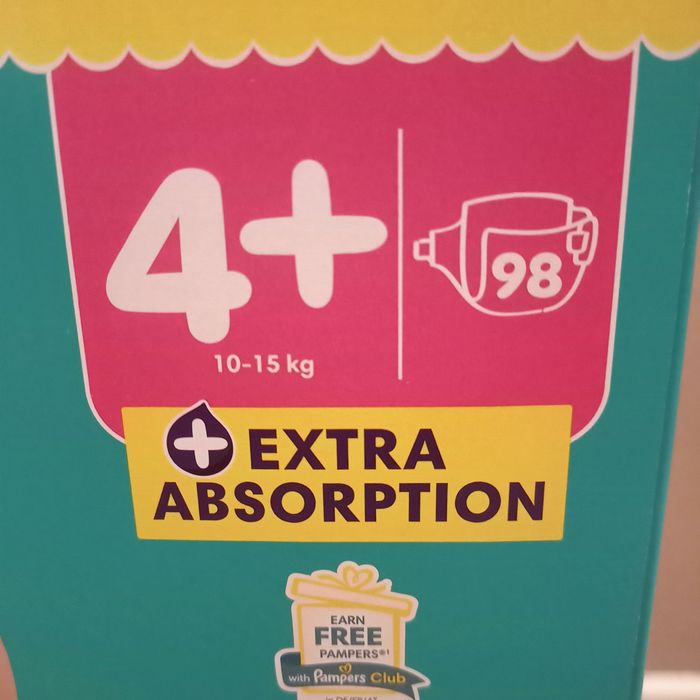 Lot Pampers baby dry taille 4+(196 couches) - photo numéro 2