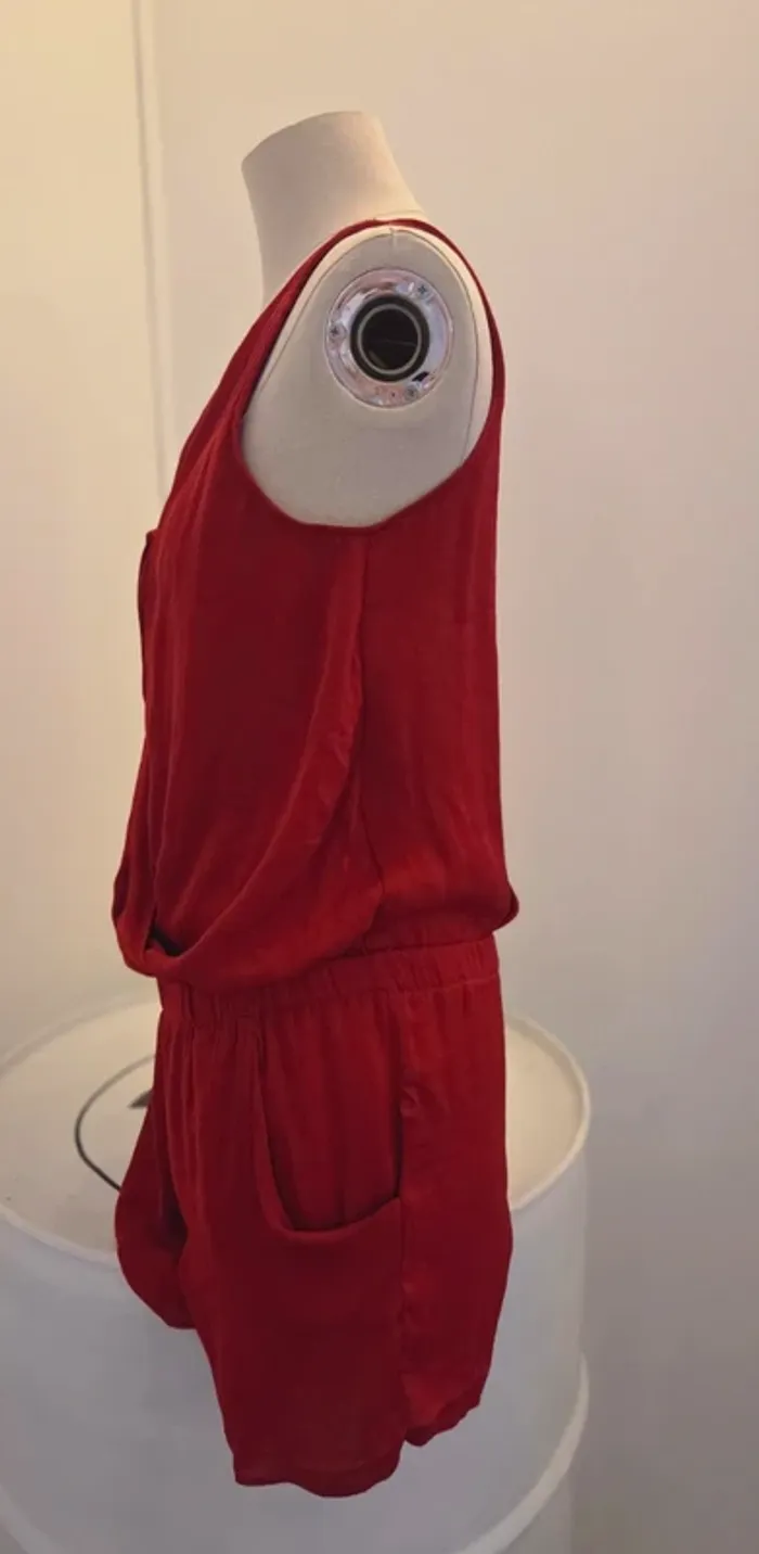 Combinaison short rouge ZARA Basic - photo numéro 3