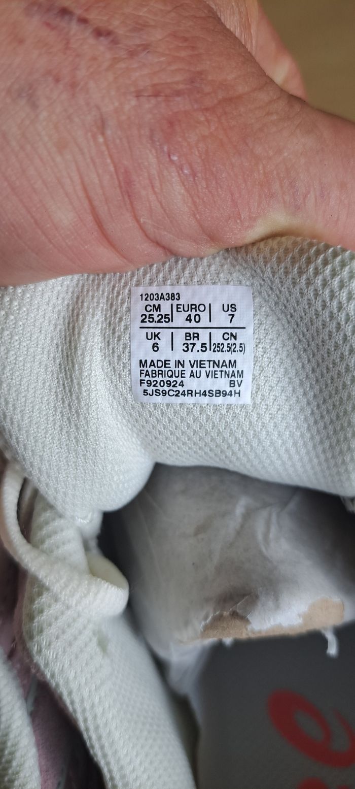 Asics Gel Nyc Cream/Rose Water T40 - photo numéro 6