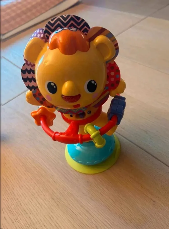 Hula  hoop  p tit  lion  à  ventouse  vtech