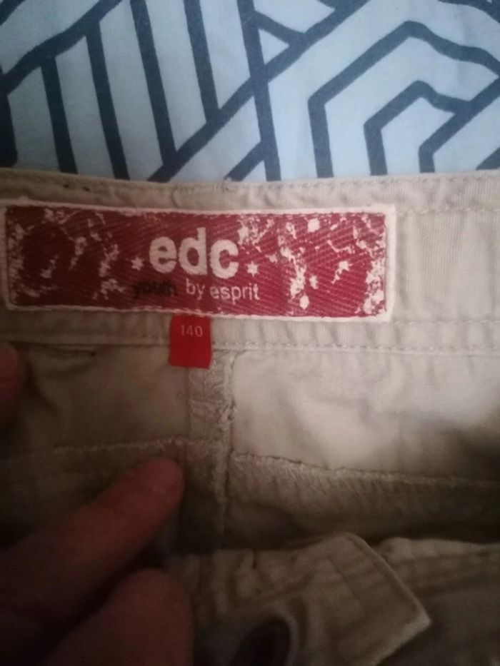 Short beige edc 10ans - photo numéro 3