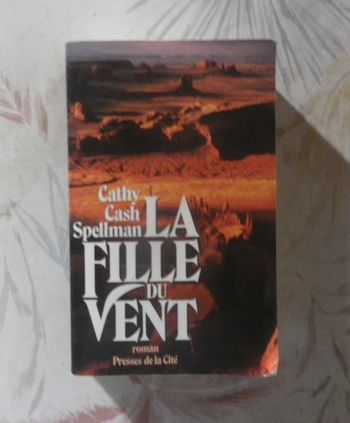 La fille du vent de Cathy Cash Spellman Ed. Presses de la Cité