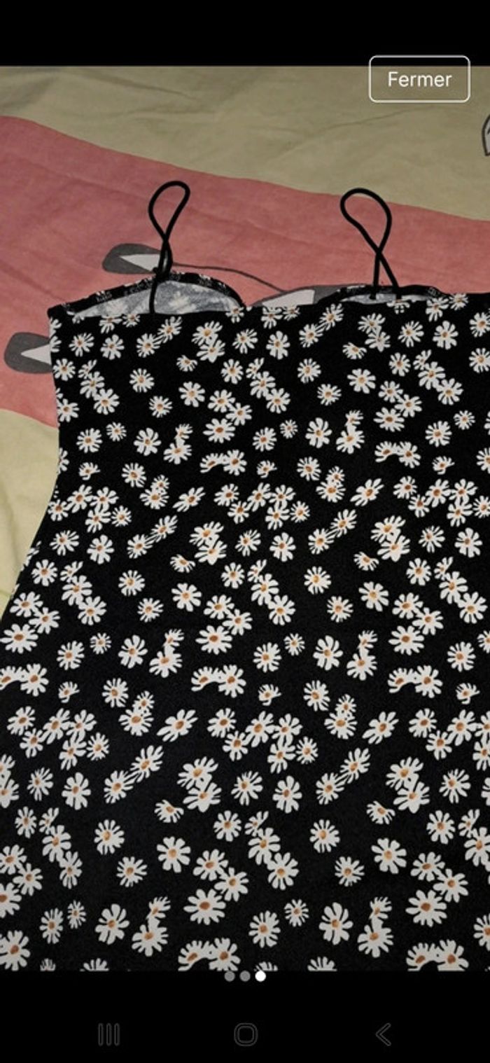 Robe à fleurs 🌸 - photo numéro 3