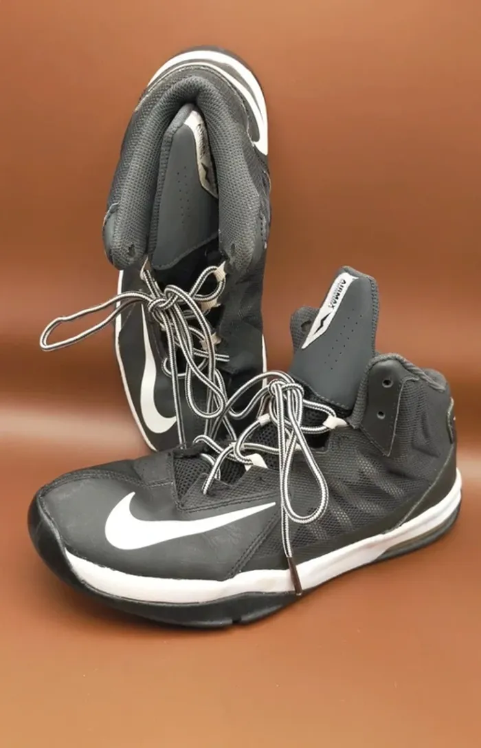 Basket Nike air max stuterstep 2, noir, pointure 38,5 - photo numéro 2