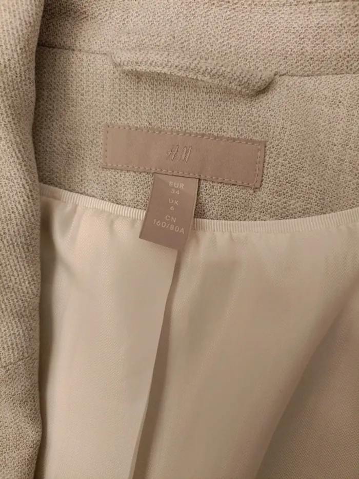 Veste et tailleur gris chiné - photo numéro 3